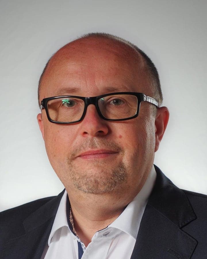 Portrait of Markus Mueller